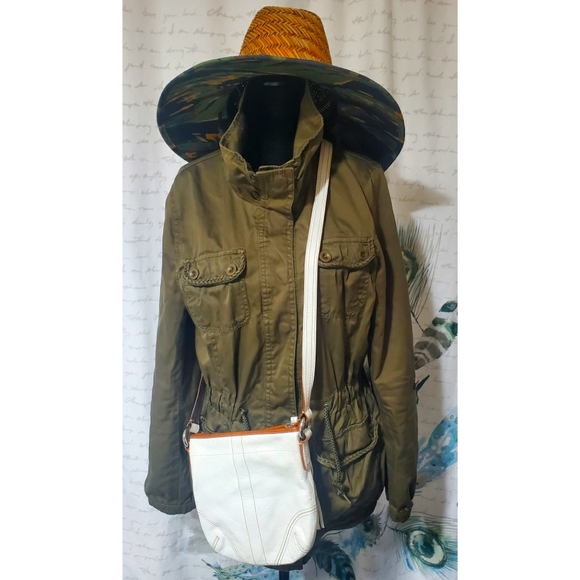 Coach Handbags - Coach Leather Crossbody Purse Authentic